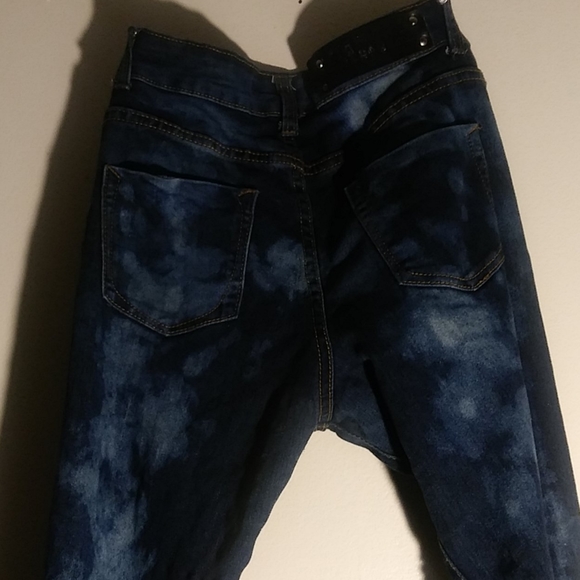 Pants - Picture 6 of 6